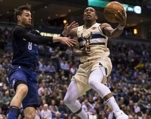 在绿茵场上 在绿茵场上