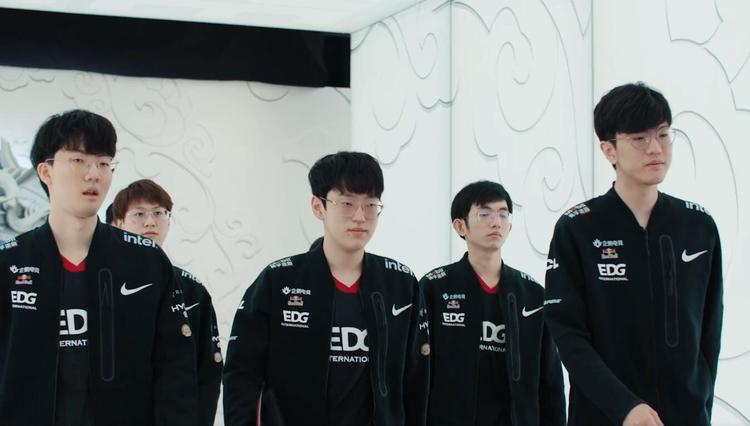 同时也巩固 同时也巩固